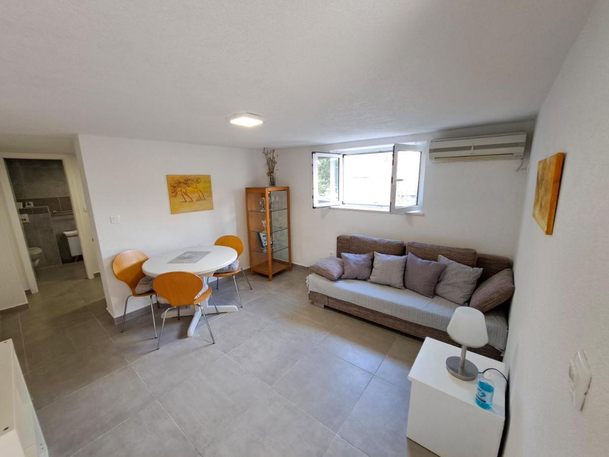 Apartments Ivanka Супетар Екстер'єр фото
